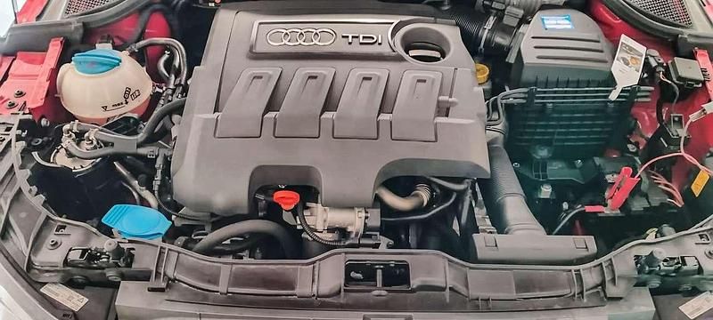 Gebraucht Audi A1 Ambition 90 PS (66 kW) 2011 Rot Kleinwagen