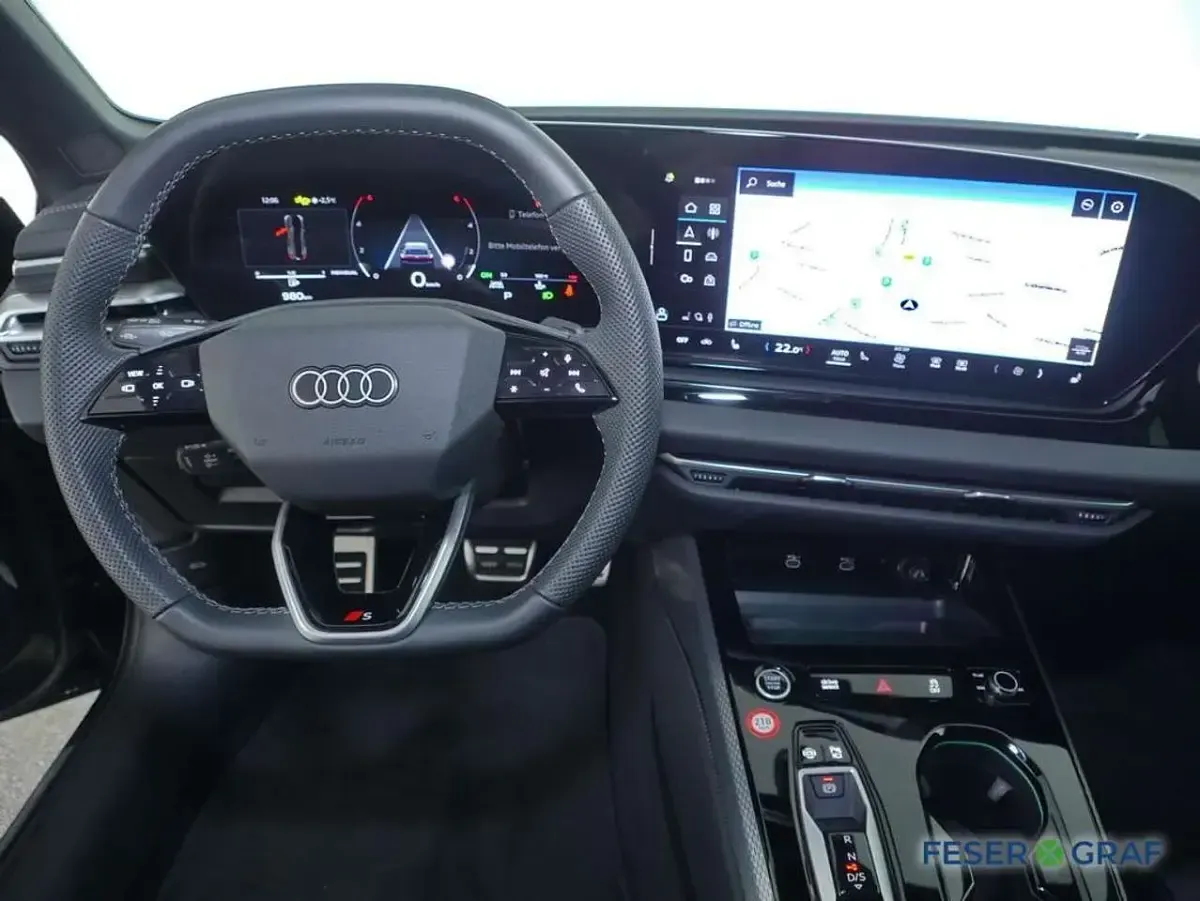 Second-hand Audi A5 S-Line 204 CP (150 kW) 2025 Negru Break
