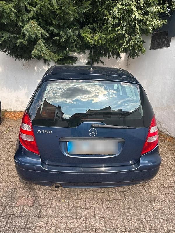 Blau Gebraucht 2007 Mercedes A150 Limousine | 1.250 € (Fairer Preis) - Bild 1/4