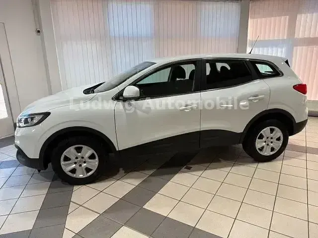 Gebraucht Renault Kadjar Life 140 PS (102 kW) 2018 Weiß SUV