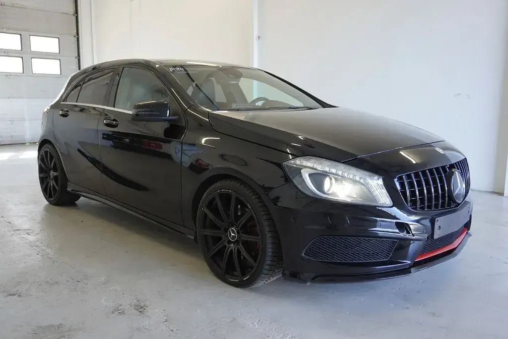 Gebraucht Mercedes A250 211 PS (155 kW) 2013 Schwarz Limousine