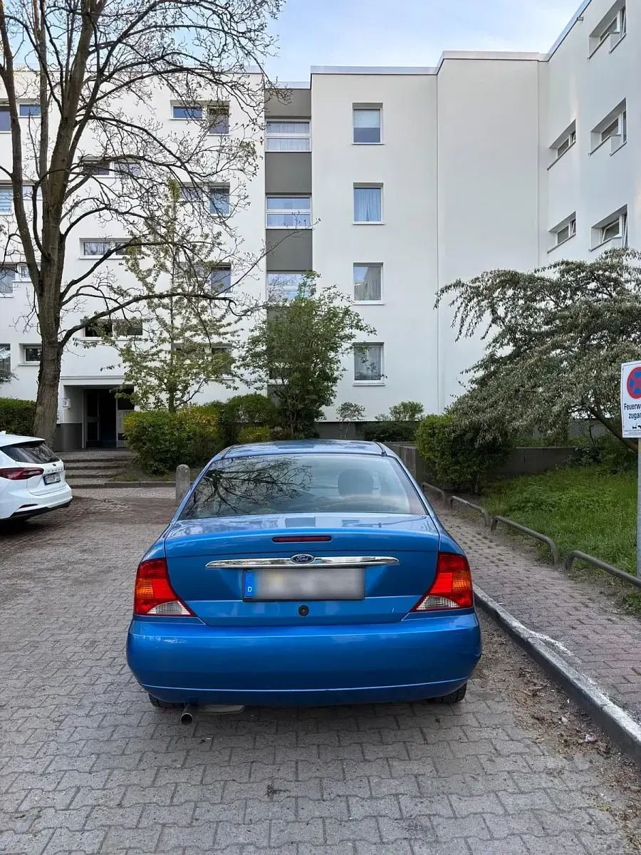 Gebraucht Ford Focus 115 PS (84 kW) 1999 Limousine
