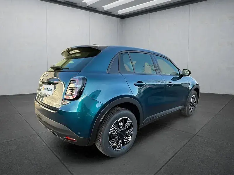 Neu Fiat 600 110 PS (80 kW) 2025 Grün Kleinwagen