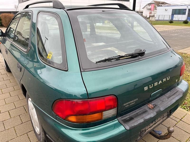 Gebraucht Subaru Impreza 125 PS (91 kW) 2000 Grün Kombi