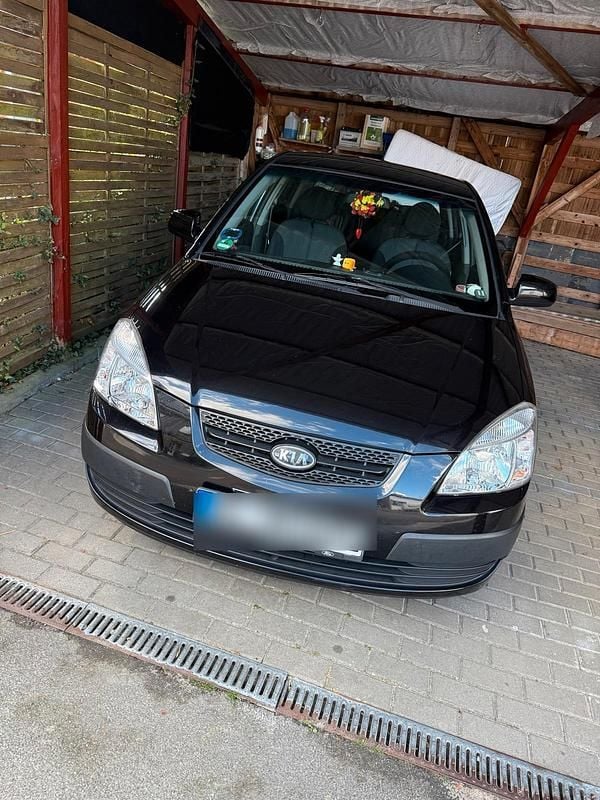 Schwarz Gebraucht 2007 Kia Rio Limousine | 2.000 € (Guter Preis) - Bild 1/4