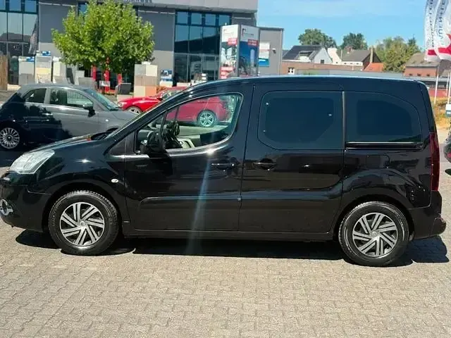 Gebraucht Citroën Berlingo SELECTION 131 PS (96 kW) 2013 Weiß Van / Kleinbus