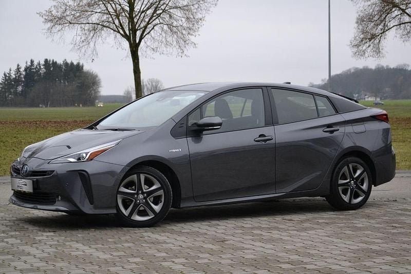 Gebraucht Toyota Prius Executive 98 PS (72 kW) 2021 Grau Limousine