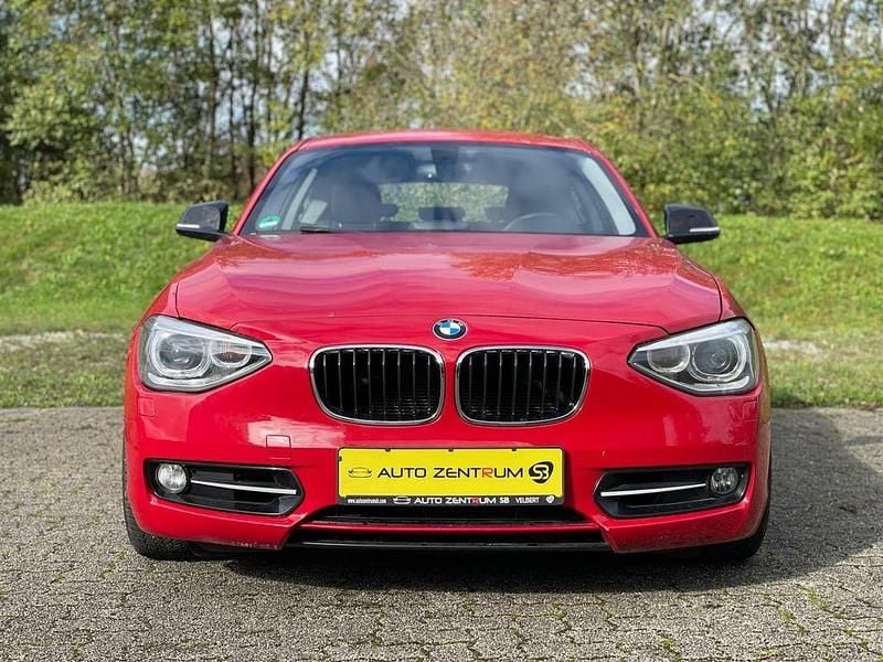 Gebraucht BMW 118 Advantage 170 PS (125 kW) 2014 Rot Kleinwagen