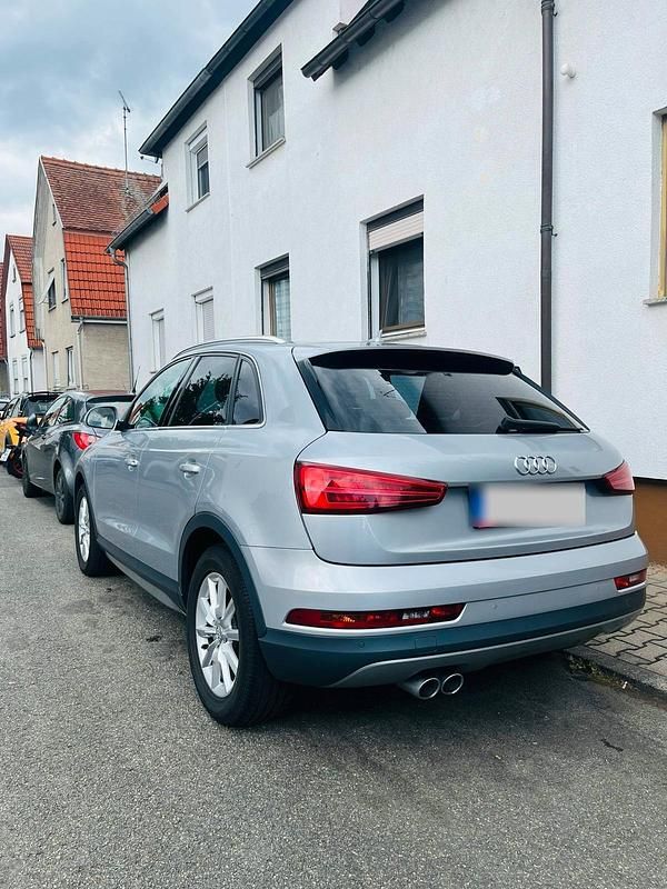 Gebraucht Audi Q3 Design 150 PS (110 kW) 2016 Grau SUV