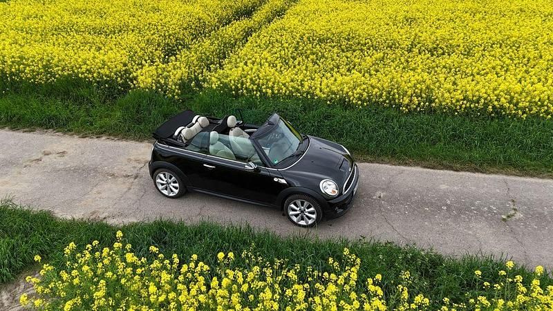 Schwarz Gebraucht 2012 Mini Cooper S Kleinwagen | 11.555 € (Etwas zu teuer) - Bild 1/4