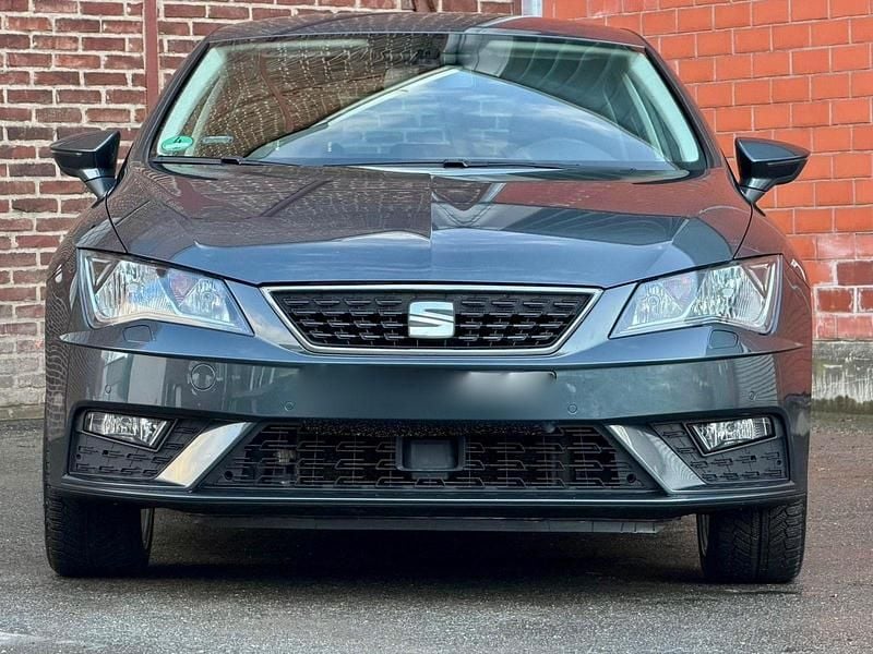 Gebraucht Seat Leon Style 116 PS (85 kW) 2020 Grau Limousine