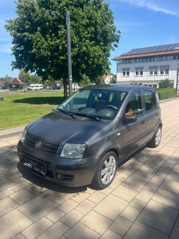 Grau Gebraucht 2007 Fiat Panda Kleinwagen | 2.499 € (Fairer Preis) - Bild 1/4