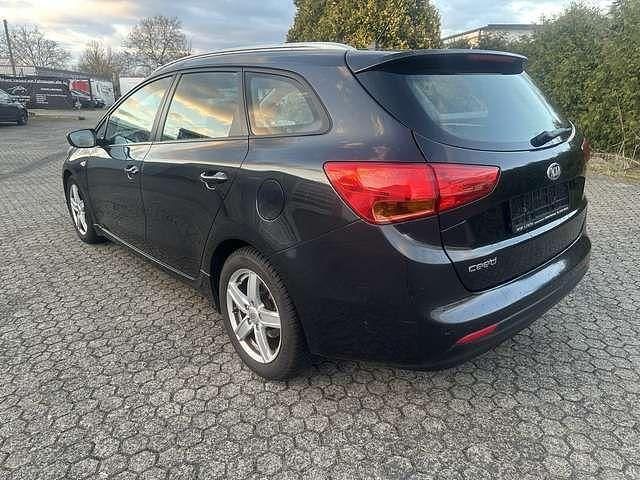 Gebraucht Kia Ceed Edition 7 99 PS (72 kW) 2013 Kleinwagen