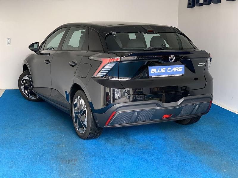 Gebraucht MG MG4 EV 125 kW (170 PS) 2023 Schwarz Kleinwagen