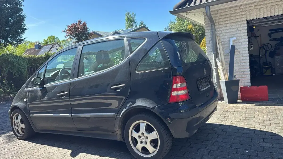 Usata Mercedes A170 95 CV (69 kW) 2003 Nero Utilitaria