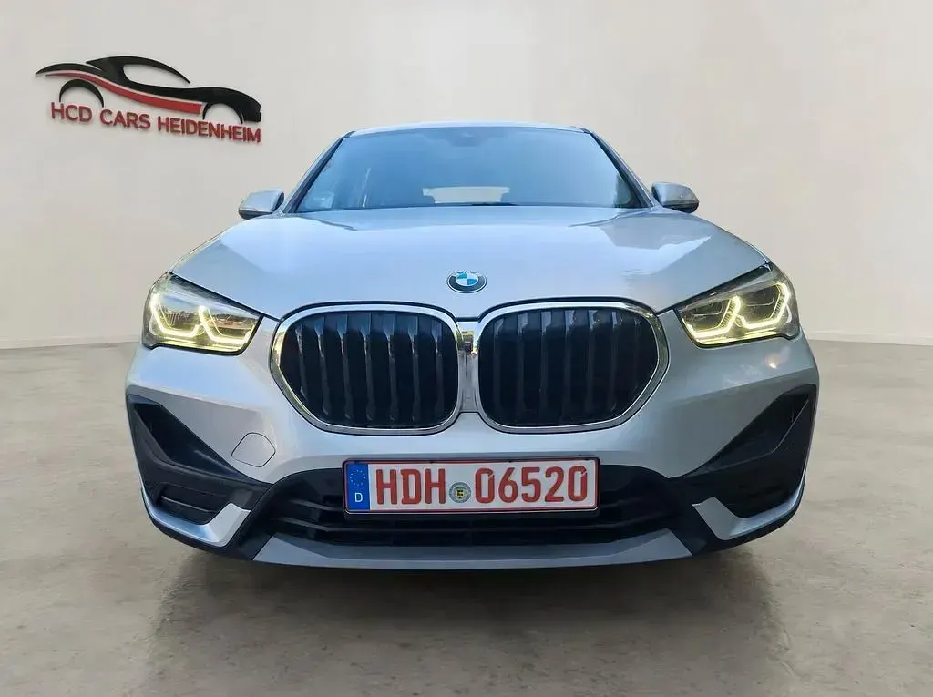 Usado BMW X1 Advantage 150 CV (110 kW) 2021 Plateado SUV