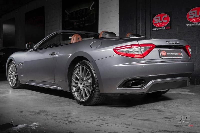 Gebraucht Maserati GranCabrio 460 PS (338 kW) 2014 Grau Cabrio