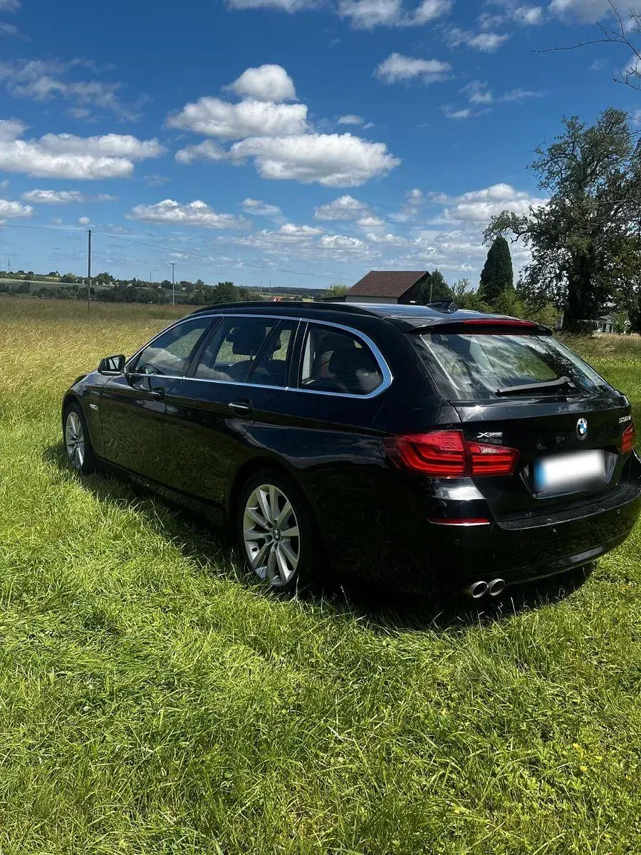 Gebraucht BMW 530 258 PS (189 kW) 2013 Schwarz Kombi