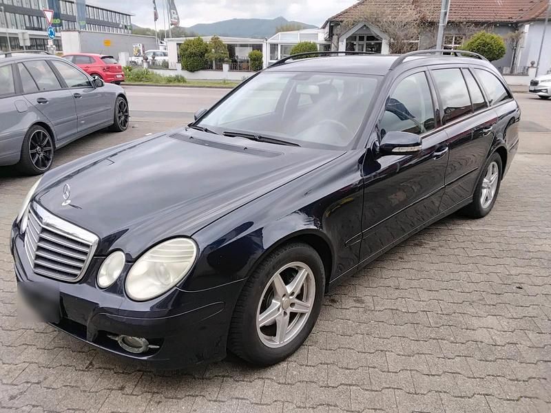 Second-hand Mercedes E200 184 CP (135 kW) 2006 Albastru Break