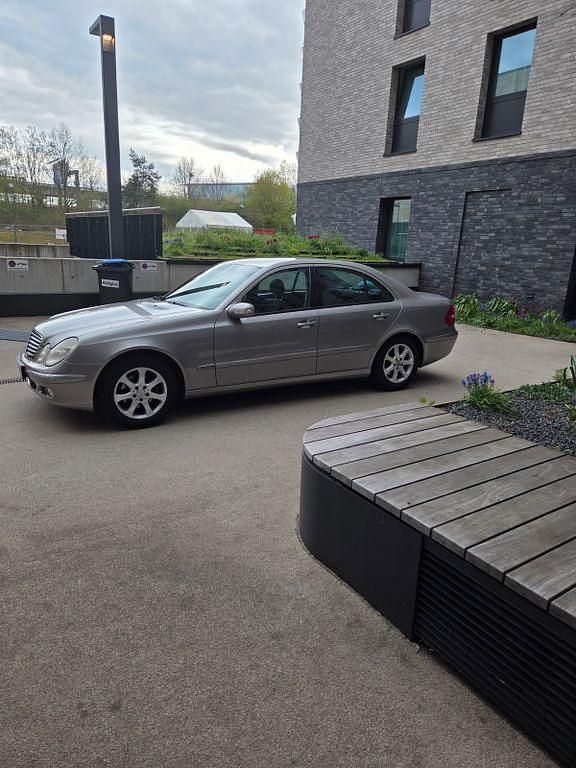 Occasion Mercedes E220 Elegance 150 ch (110 kW) 2004 Doré Berline