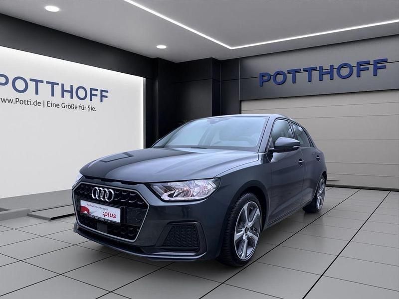 Grau Gebraucht 2021 Audi A1 Sportback Advanced Kleinwagen | 22.450 € (Fairer Preis) - Bild 1/4