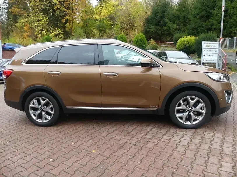 Używany Kia Sorento 200 KM (147 kW) 2017 Brązowy SUV