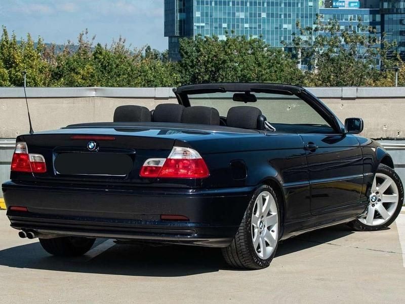 Gebraucht BMW 320 Cabriolet 170 PS (125 kW) 2002 Blau Cabrio