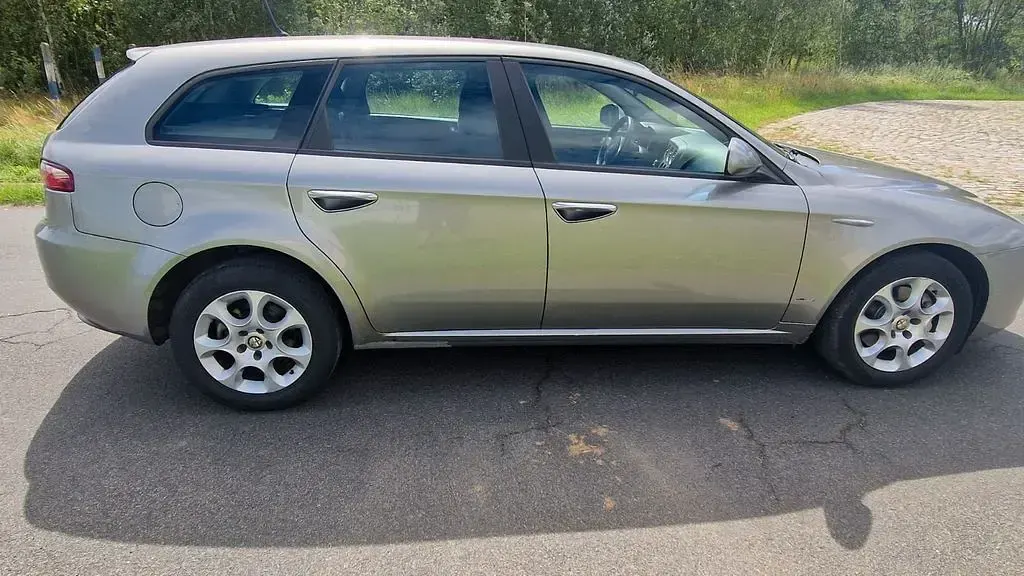 Gebraucht Alfa Romeo 159 170 PS (125 kW) 2009 Silber Kombi