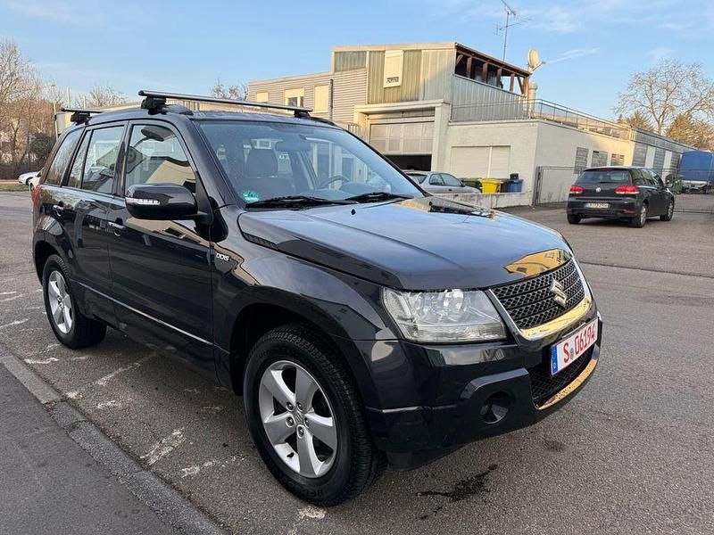 Gebraucht Suzuki Grand Vitara 129 PS (94 kW) 2012 Schwarz SUV