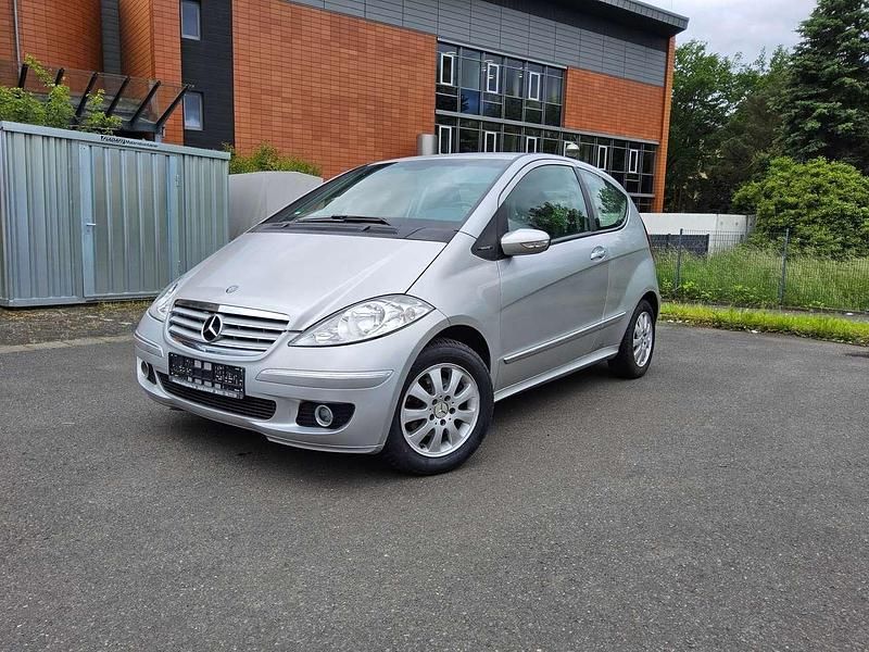 Polarsilber metalliclack (metallic) Gebraucht 2005 Mercedes A150 Kleinwagen | 3.650 € (Teuer) - Bild 1/4