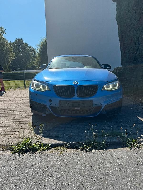 Blau Gebraucht 2015 BMW M235 Coupé | 22.000 € (Guter Preis) - Bild 1/4