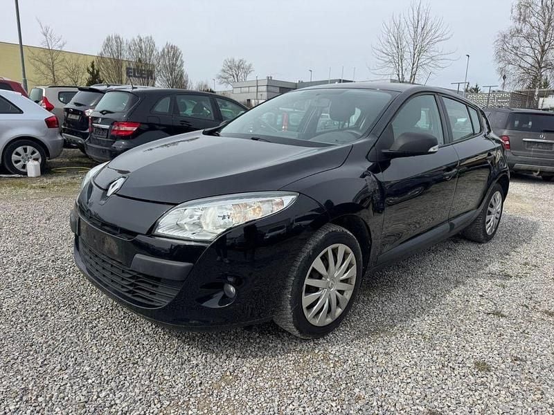 Gebraucht Renault Mégane 101 PS (74 kW) 2011 Schwarz Limousine