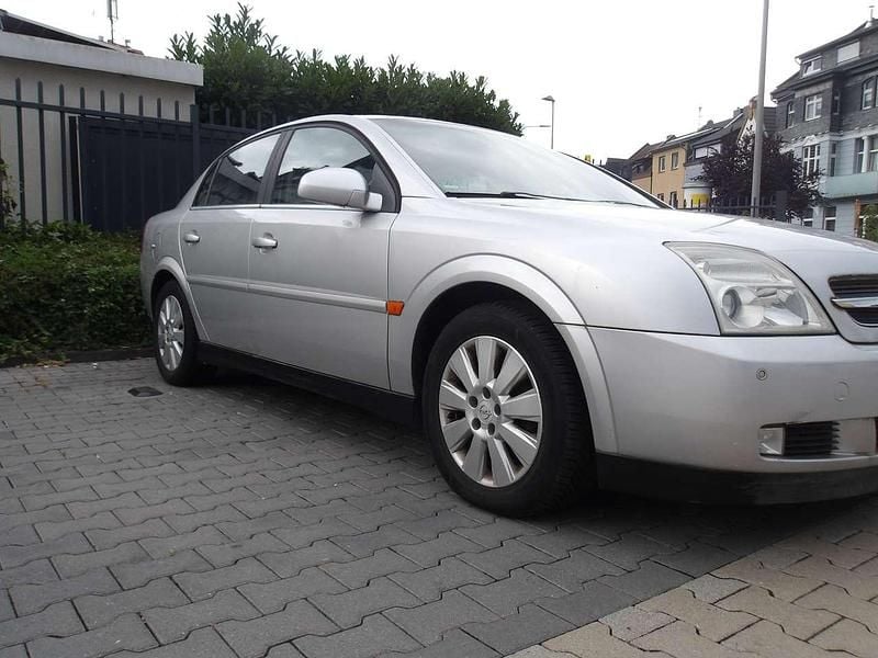 Gebraucht Opel Vectra 147 PS (108 kW) 2002 Silber Limousine