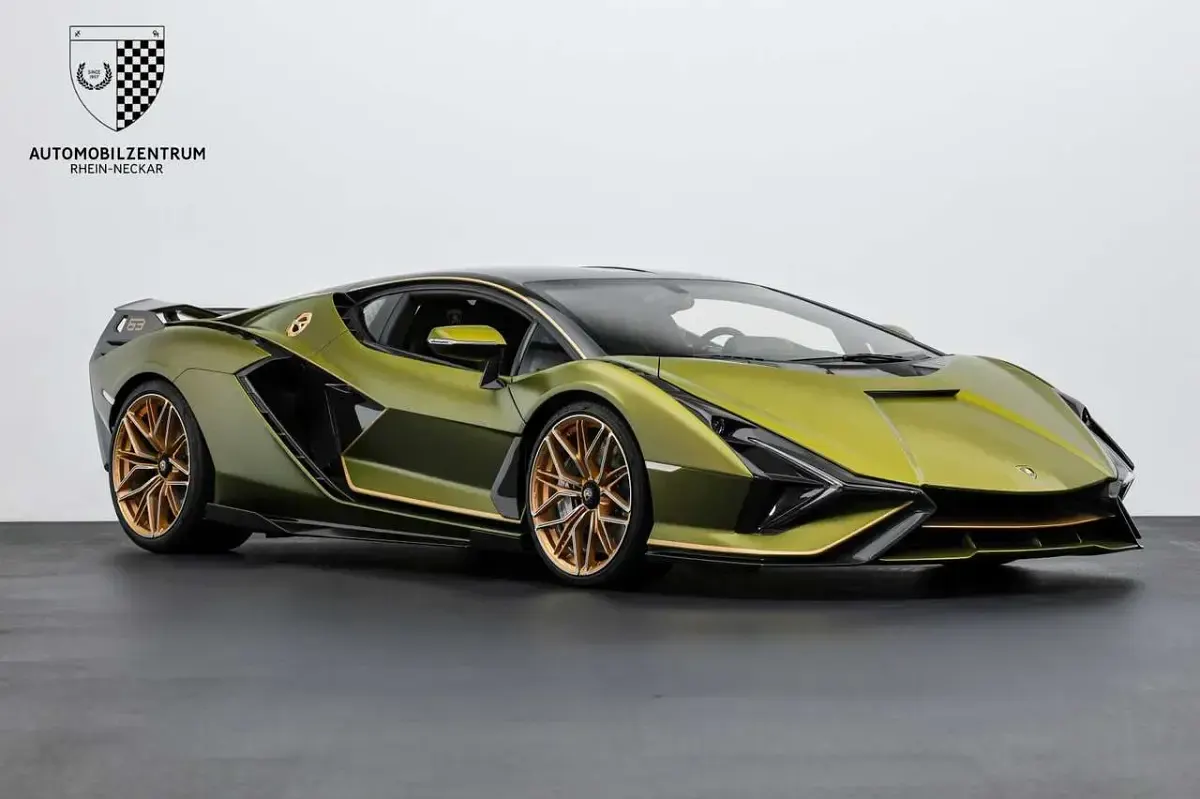 Gebraucht Lamborghini Sian 818 PS (601 kW) 2021 Ad personam exterieur request Coupé