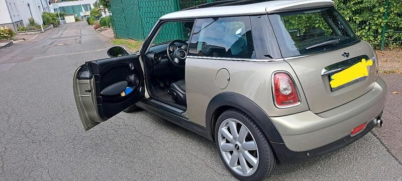Braun Gebraucht 2010 Mini Cooper Kleinwagen | 6.400 € (Etwas zu teuer) - Bild 1/4