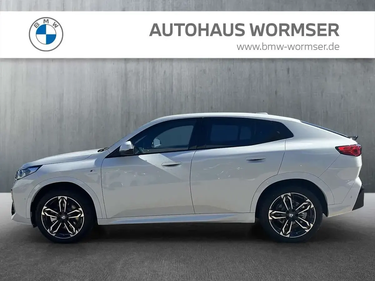 Gebraucht BMW X2 M Sport 156 PS (114 kW) 2025 Weiß SUV