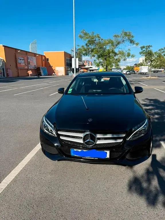Gebraucht Mercedes C160 129 PS (94 kW) 2018 Limousine