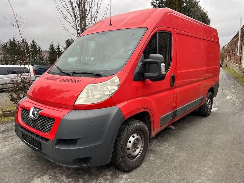 Gebraucht Peugeot Boxer 120 PS (88 kW) 2011 Rot Van