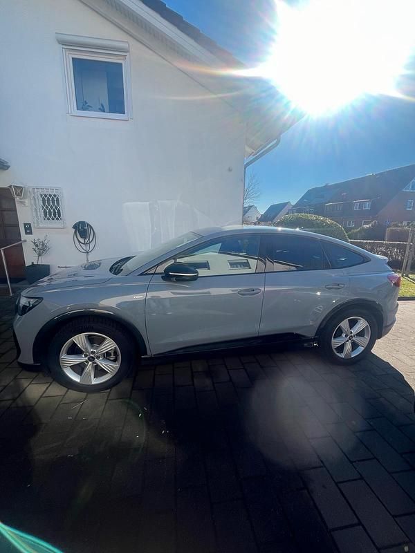 Gebraucht Audi Q4 e-tron S-Line 125 kW (170 PS) 2023 Grau SUV