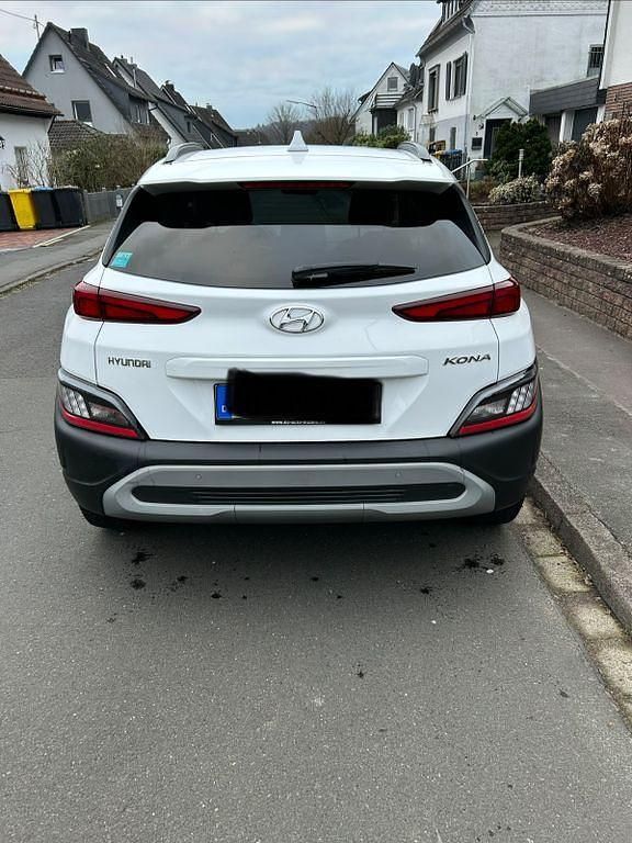 Gebraucht Hyundai Kona Prime 199 PS (146 kW) 2021 Weiß SUV