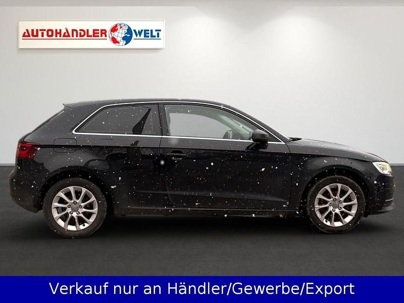 Gebraucht Audi A3 Sport 105 PS (77 kW) 2013 Schwarz Limousine