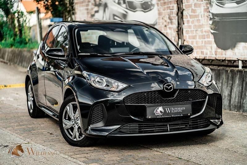 Schwarz Gebraucht 2025 Mazda 2 Exclusive-Line Limousine | 21.900 € (Etwas zu teuer) - Bild 1/4
