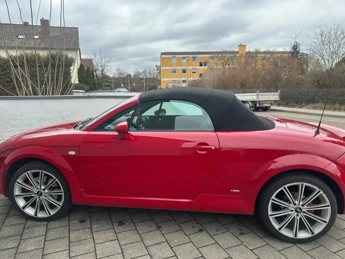 Gebraucht Audi TT Roadster 150 PS (110 kW) 2001 Rot Cabrio