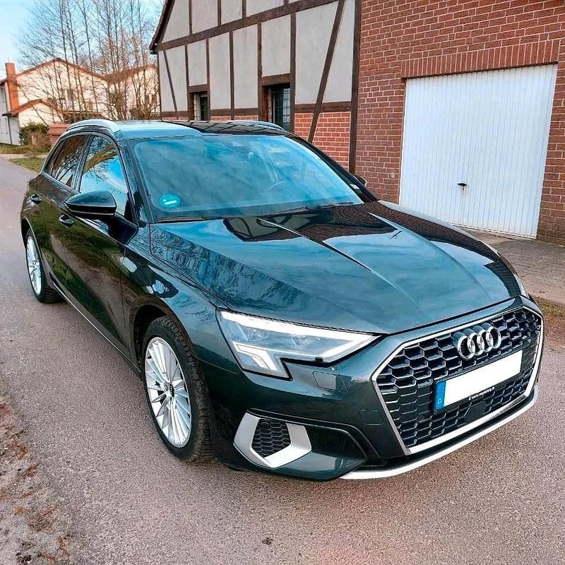 Gebraucht Audi A3 150 PS (110 kW) 2021 Grau Limousine