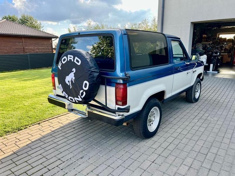 Blau Gebraucht 1988 Ford Bronco SUV | 7.500 € - Bild 1/4