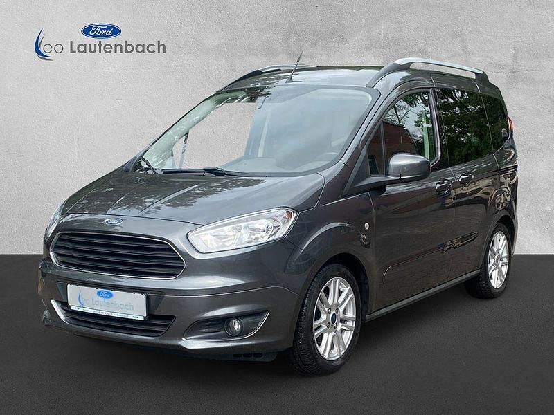 Magneticgrau Gebraucht 2016 Ford Tourneo Courier Titanium Van / Kleinbus | 11.900 € (Teuer) - Bild 1/4