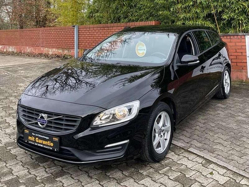Gebraucht Volvo V60 Kinetic 150 PS (110 kW) 2016 Schwarz Kombi