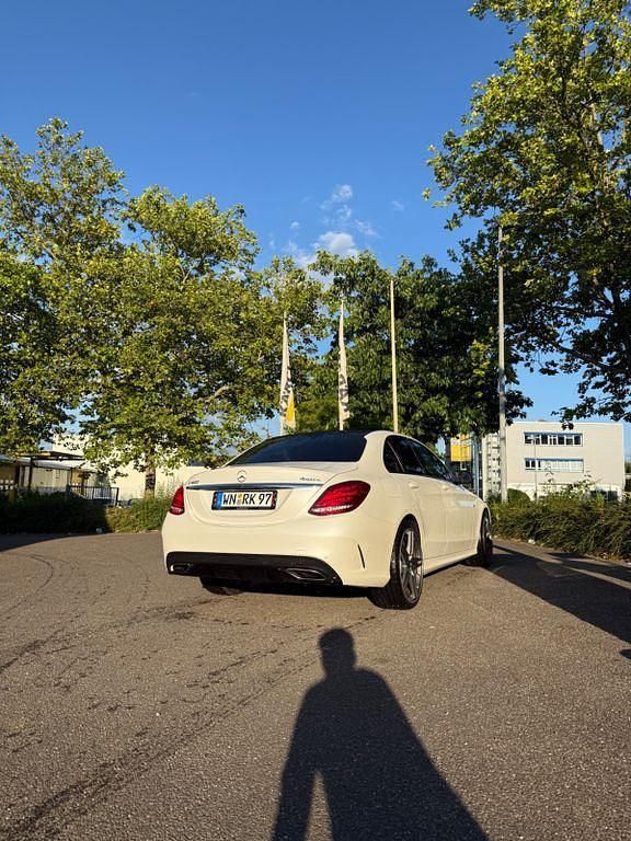 Gebraucht Mercedes C400 333 PS (244 kW) 2018 Weiß Limousine