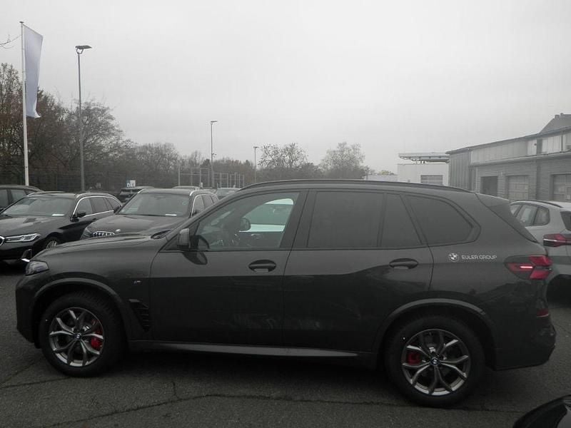Używany BMW X5 Performance 340 KM (250 kW) 2025 Szary SUV