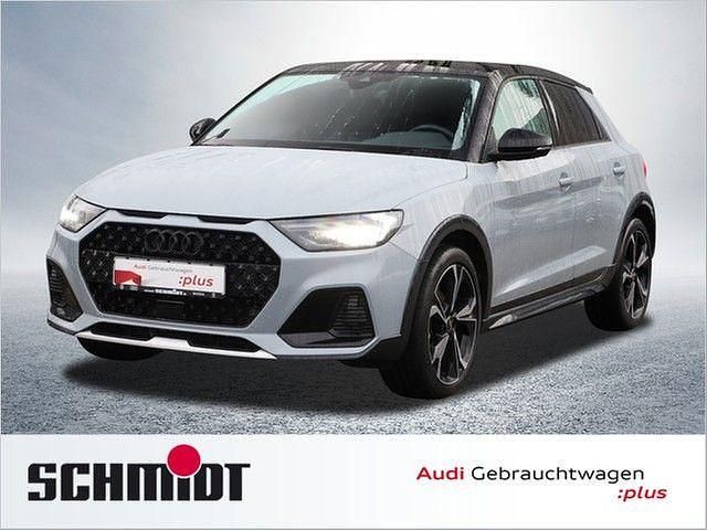 Pfeilgrau perleffekt Gebraucht 2021 Audi A1 Edition .1 Limousine | 25.440 € (Teuer) - Bild 1/2